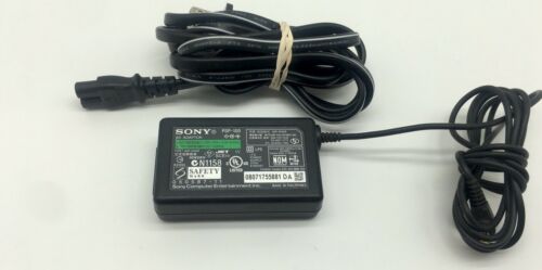 OEM ORIGINAL Sony PSP - 100 Charger AC Adapter - Excellent Condition