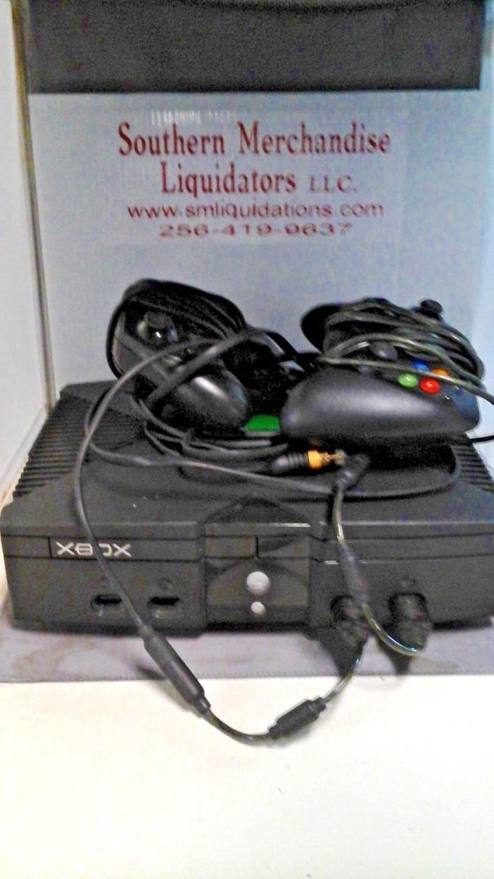XBOX CONSOLE WITH 2 CONTROLLERS