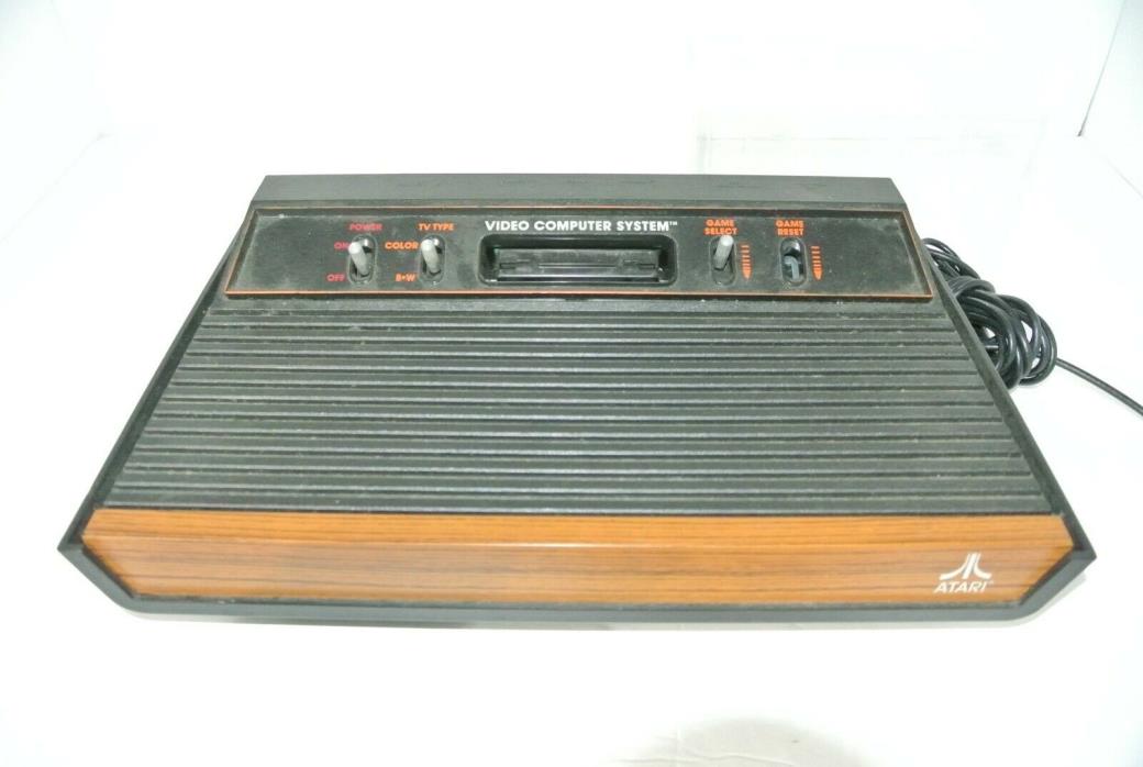 Atari 2600 Woodgrain Console tested working