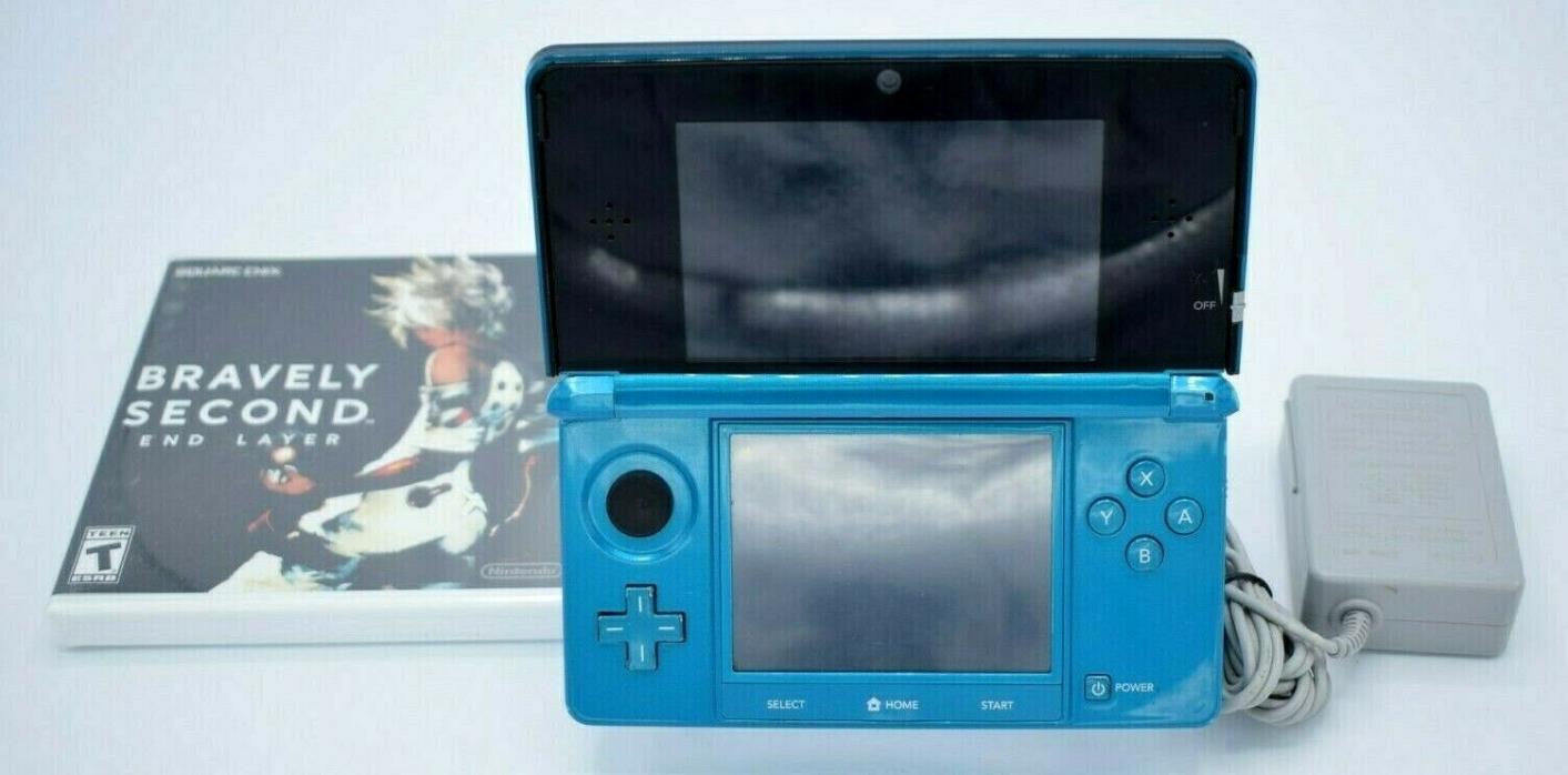 Nintendo 3DS Aqua Blue w/ Charger and 1 Game - TESTED