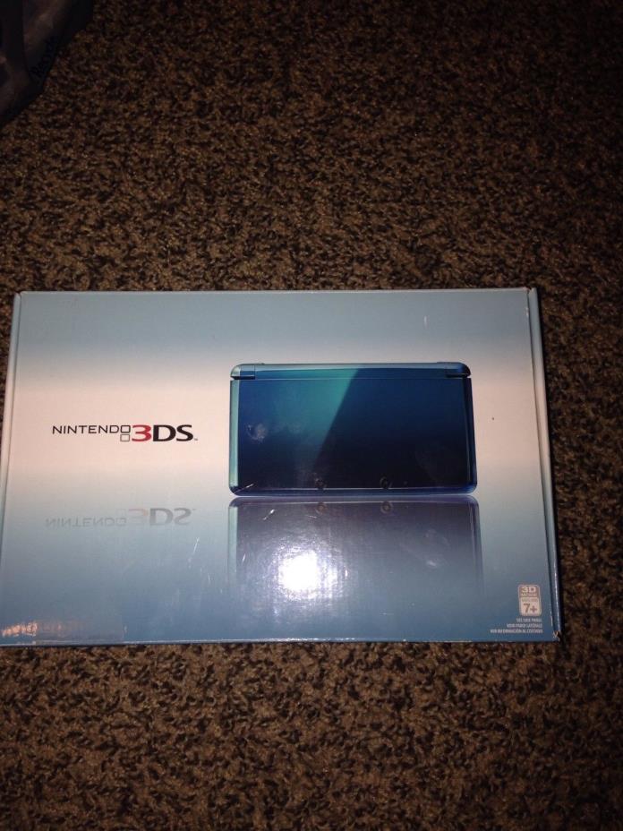 Nintendo 3DS Launch Edition - Aqua Blue In Original Box and manuals plus dock