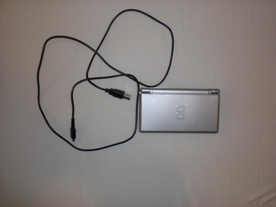 Nintendo DS Lite Launch Edition Silver Handheld System with USB Cable