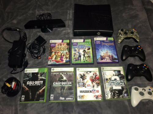 Microsoft Xbox 360 with Kinect 4GB - 7 Games And 4 Controllers - Great Condition