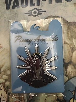 Pinny Arcade PAX West (Prime) 2017 Queen of Smiles Pin