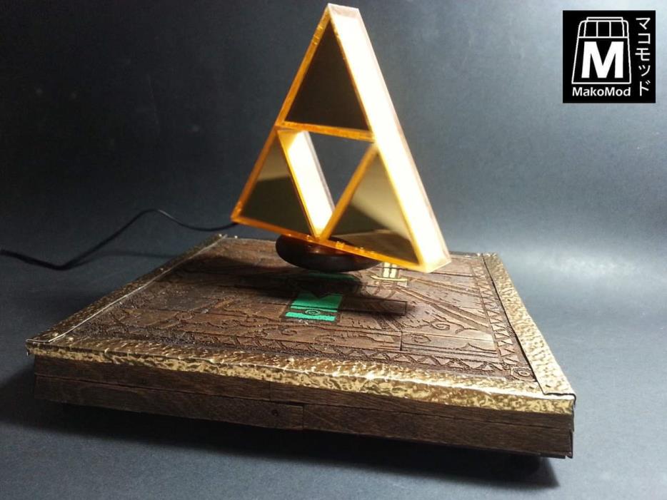 'Triforce Shrine' - A levitating Triforce by [MakoMod]