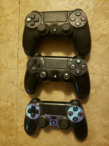 Lot of 3 Sony Playstation 4 Wireless PS4 Controllers FOR REPAIR OR PARTS