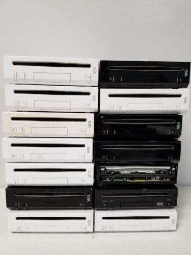 LOT Of 14 Broken Nintendo Wii Systems Sold AS-IS Untested. Free Shipping!!