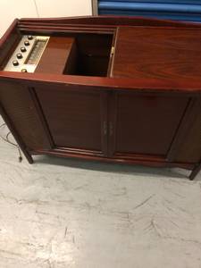 Magnavox Stereophonic (Riverdale Bend)