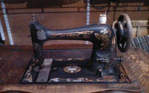 Free Treadle Sewing Machine (Stanfield)