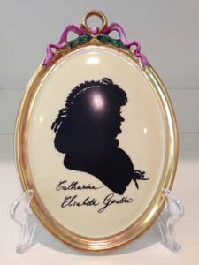 New Hochst Catherine Elisabeth Goethe Silhouette Plaque (Old city)