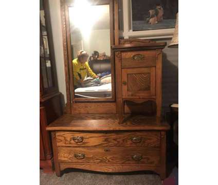 1890's Antique gentleman's oak dresser