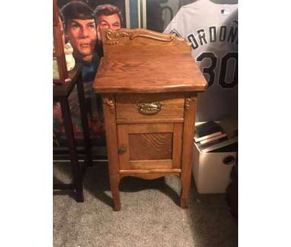 1890's Antique gentleman's oak dresser