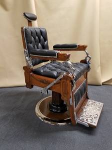 PRICE REDUCED Antique Koken Barber Chair (Nappanee, IN)