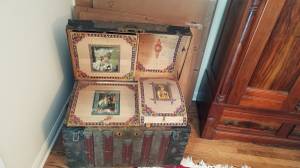 Beautiful immigrants steamer trunk (WHITEFISH BAY)