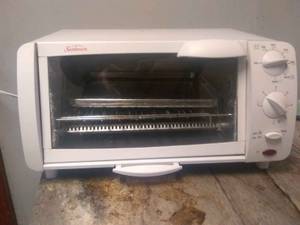 great condition toaster oven