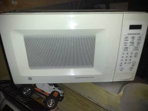 Small microwave (Twin falls)