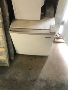 Mini fridge