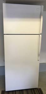 $100 White Refrigerator