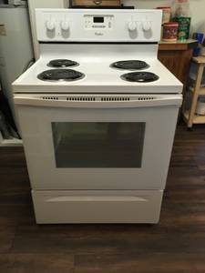 Whirlpool electric stove (Bourg)