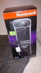 Air Cleaner/Odor Reducer, Honeywell Compact Air Genius 4 (Narberth, PA)