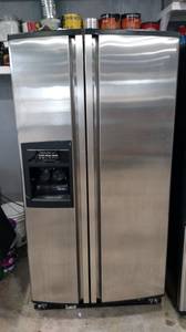 Kitchenaid fridge (Kearney)