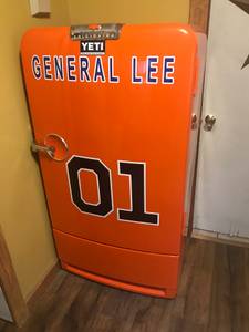 Vintage fridge (Jersey shore)