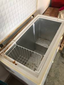 Deep chest freezer 9 Cu Feet (East side of Bloomington)