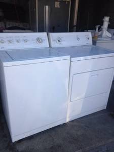 Used washer dryer in good conditions warranty (Delivery)