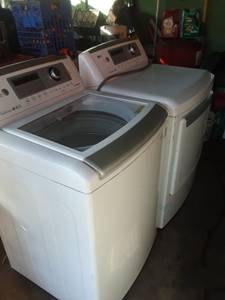 LG washer and drier (Clute)