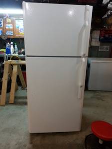 Hotpoint Fridge (wallace)