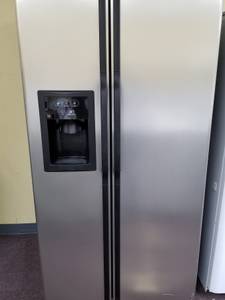 GE stainless steel side by side refrigerator (southeast memphis)