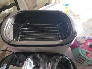 rival 18 qt roaster oven w/ buffet server (Lansdale)