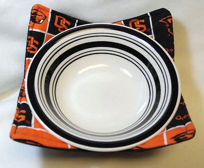 Quilted Microwave Bowl Cozy-OSU Oregon State Beavers-Blocked