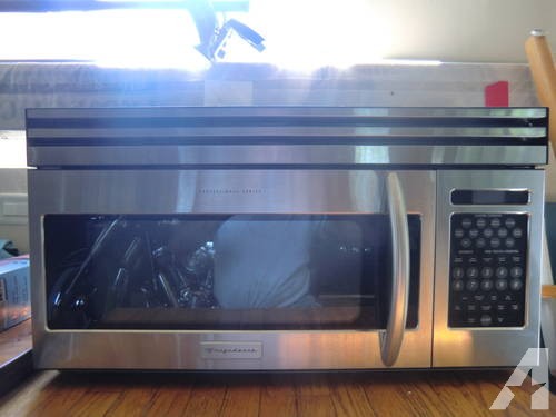 Frigidaire Professional Series Microwave