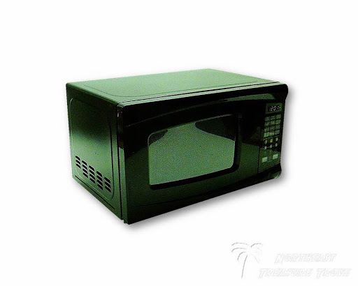 Rival 7 Cu Ft Black Digital Microwave Oven