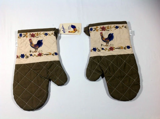 2 Rooster PotHolders oven mitts Kitchen Decor Olive Cream