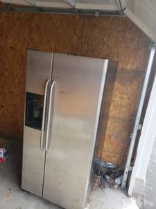 Refrigerator GE Stainless Steel 25.3 Cu. Ft. Side By Side (Heber City)