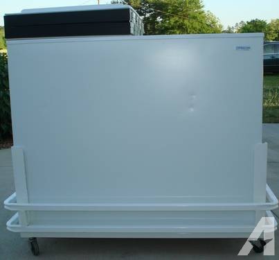 Commercial Size Fridge/Freezer