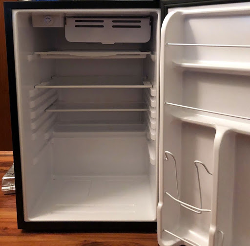 Igloo 4.5 cu ft Refrigerator and Freezer