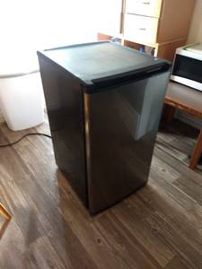 Mini Refrigerator for Sale (469 N 100 E April 4)