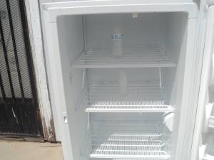 A White Freezer in Mint Condition ???????? (Westside)
