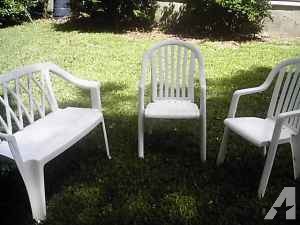 Blender, Toaster Oven, White Patio Bench and 2 chairs, TV