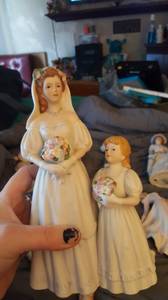 11 lady figurines (St. Francis)