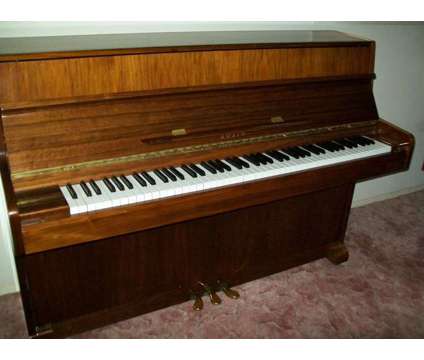 Sojin Upright/Console Piano