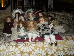 COLLECTION OF GORGEOUS PORCELAIN DOLLS ! (Granada Hills)