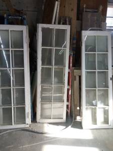 Antique Farmhouse Windows (Flatwoods)