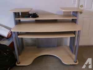 Brand New Computer Desk&Baby Crib - $175 (Gonzales)