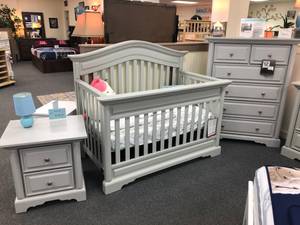 Crib, Nightstand & Chest (Peabody RT 1 South Bedrooms)