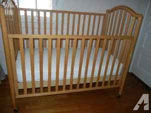 Brand new crib and mattress - $110 (Staunton)