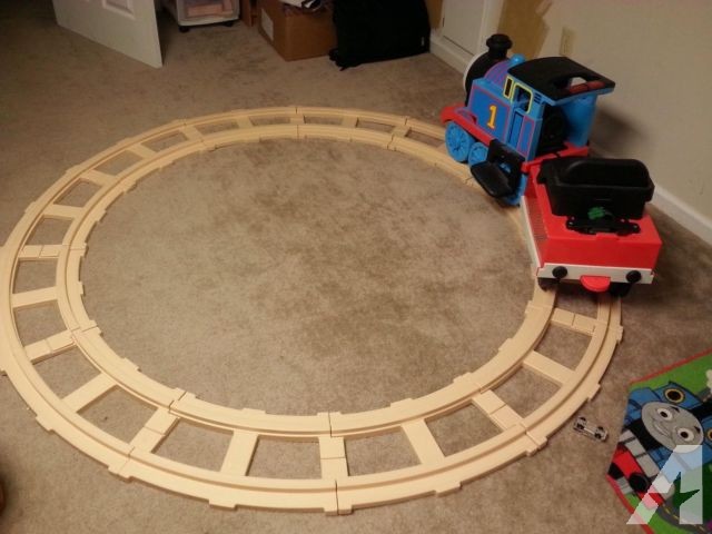 Thomas & Friends - Battery Operated Track Rider Train